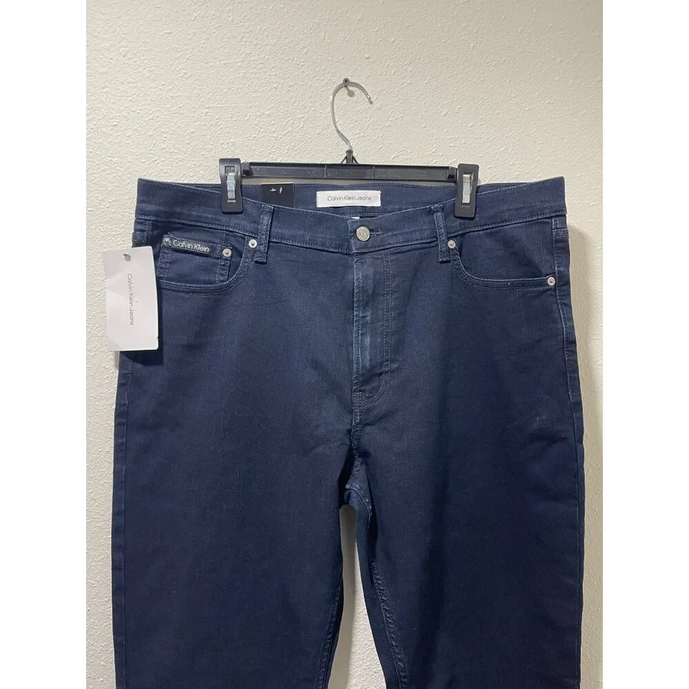 Calvin Klein NWT Men's Classic 5-Pocket Stretch Straight Fit W38xL29 Denim Jean - Picture 6 of 16